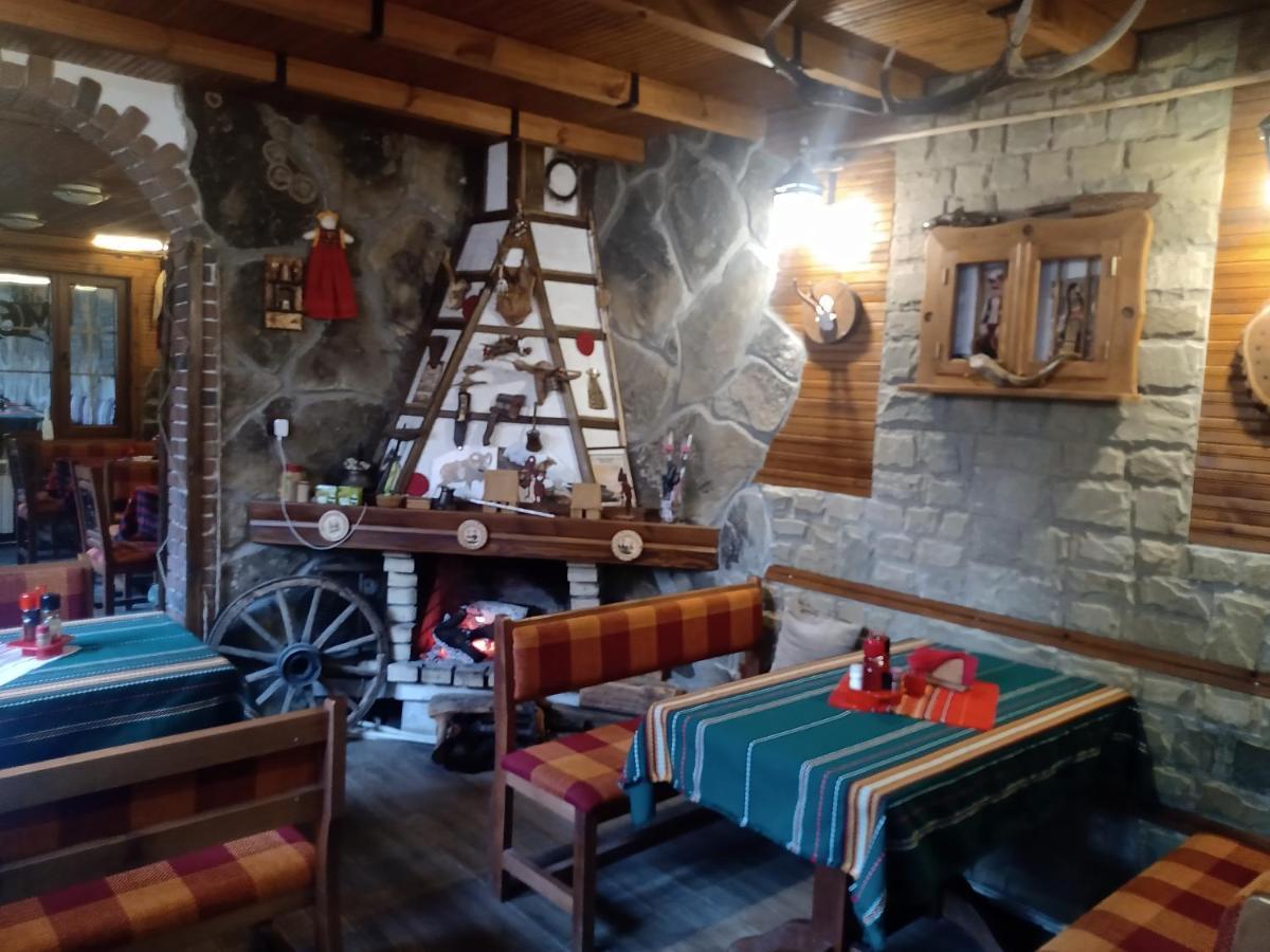 Кръчмъ При Байката Alpin Hotel Ribaritsa Buitenkant foto